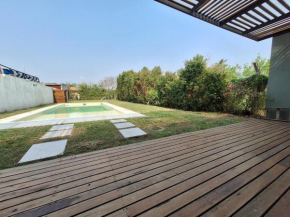 Casa quincho con pileta